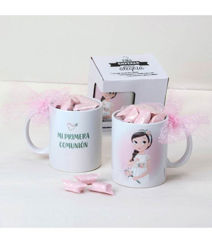 Taza Niña de Comunión con flores y decorada con caramelos